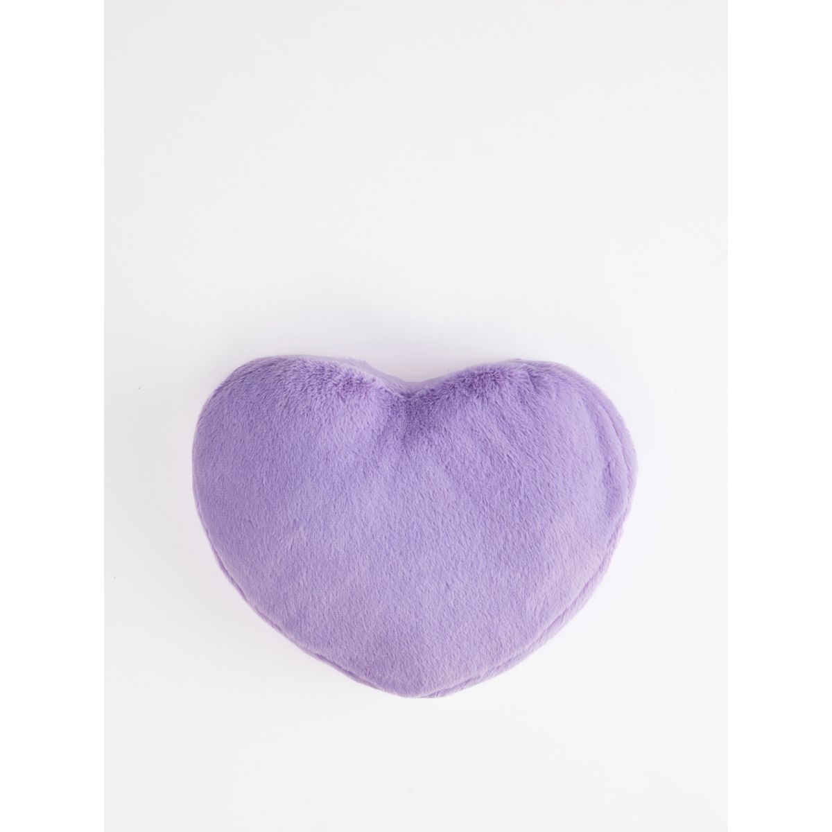 Coussin pelucheux en forme de cœur violet, NEXT