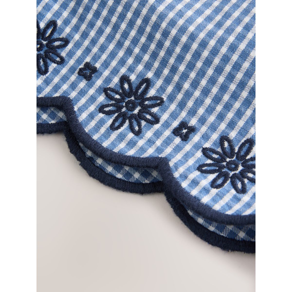 Ensemble coordonné avec chemisier et short vichy marine, NEXT