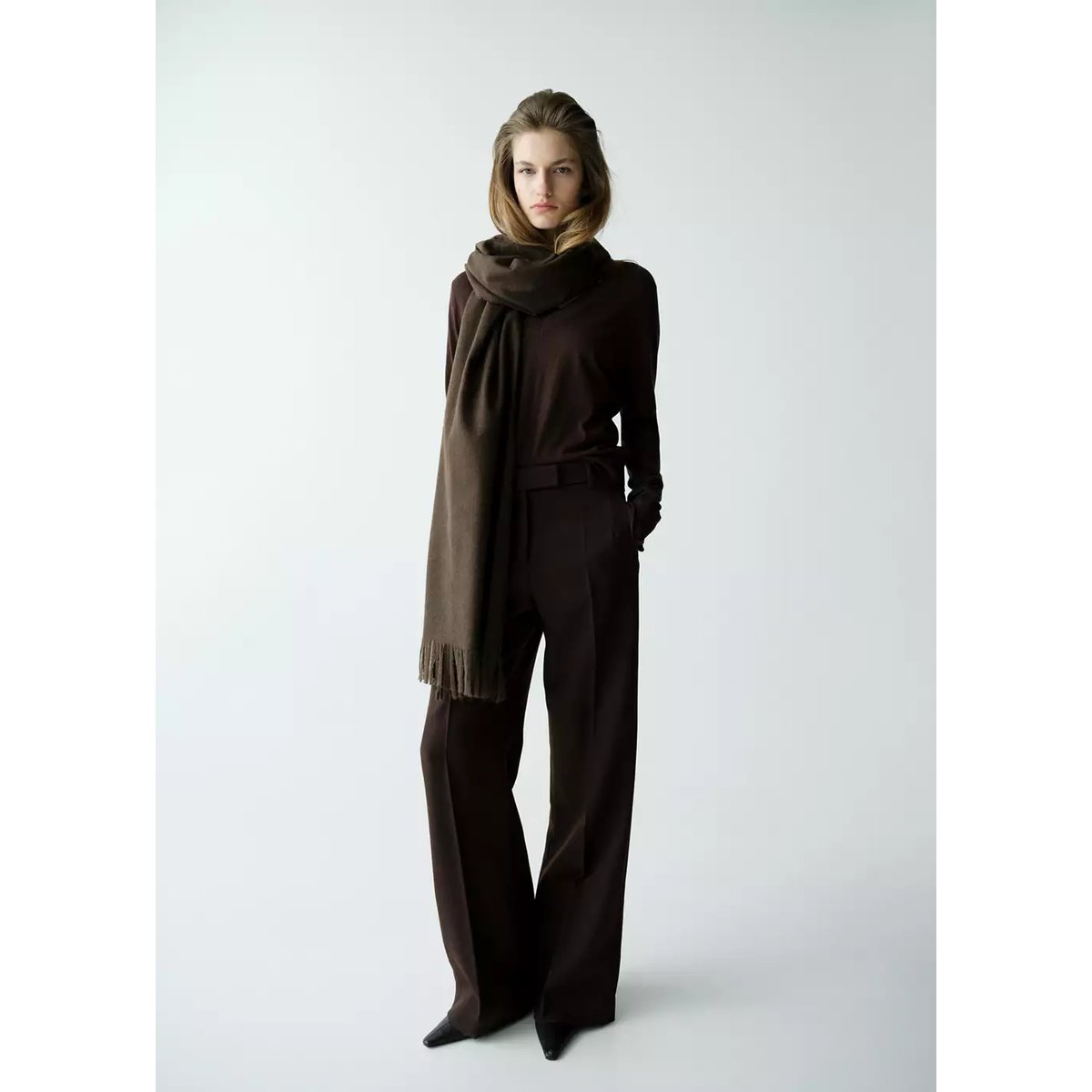 Pull-over maille col en V chocolat, MANGO