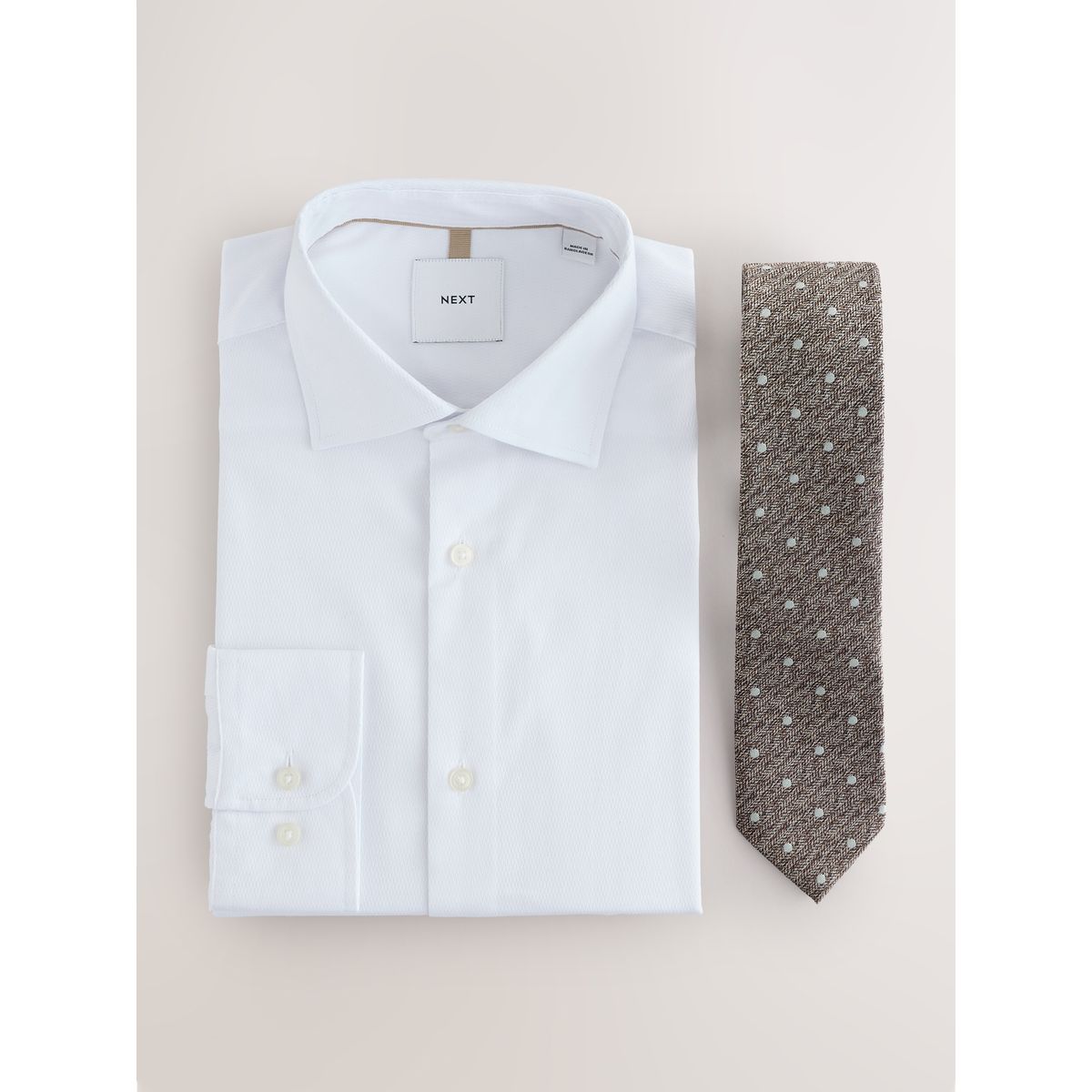 Chemise en coton, cravate et pochette blanc/neutre à pois, NEXT