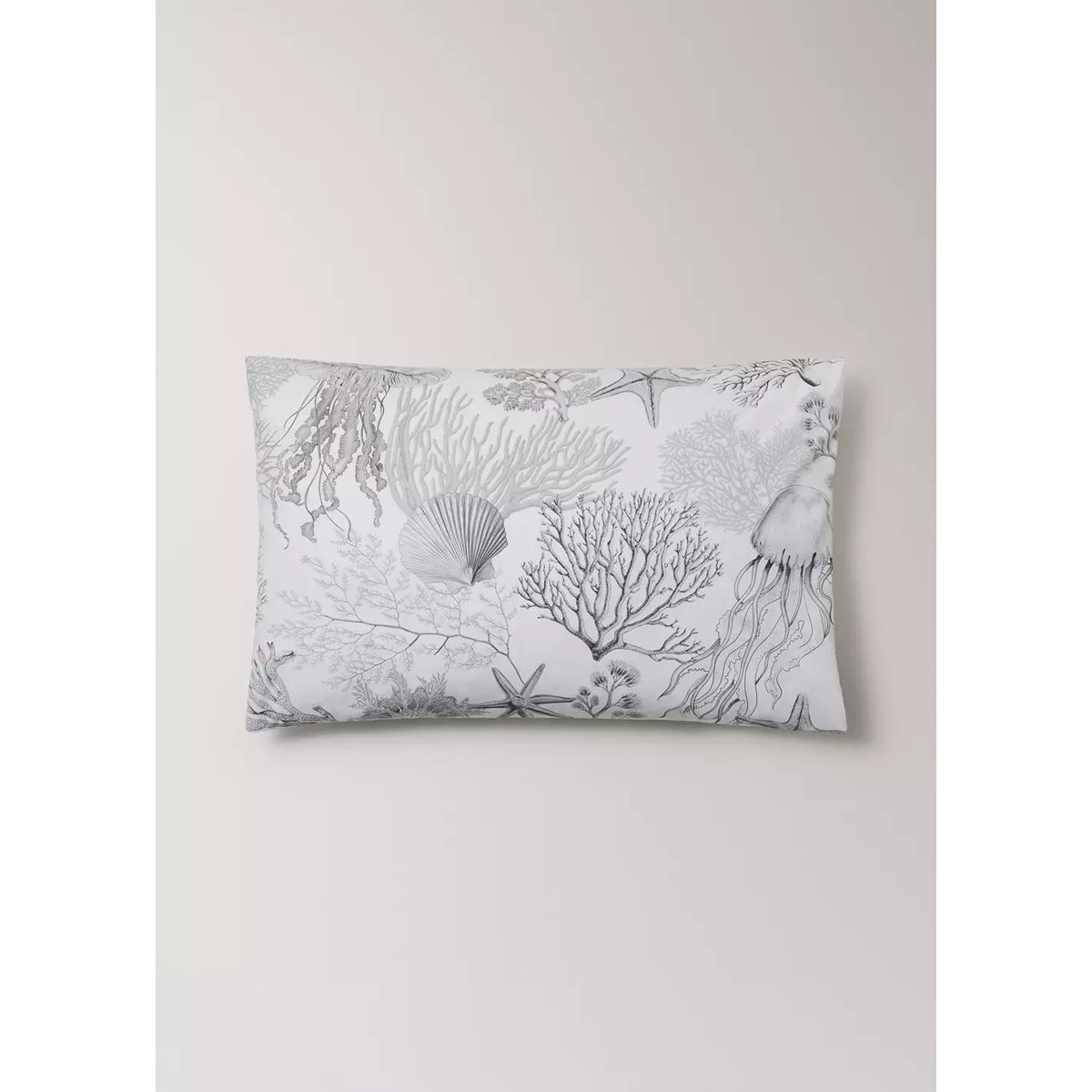 Deux taies d'oreiller en percale imprimé fonds marins 50x75 cm gris, MANGO HOME