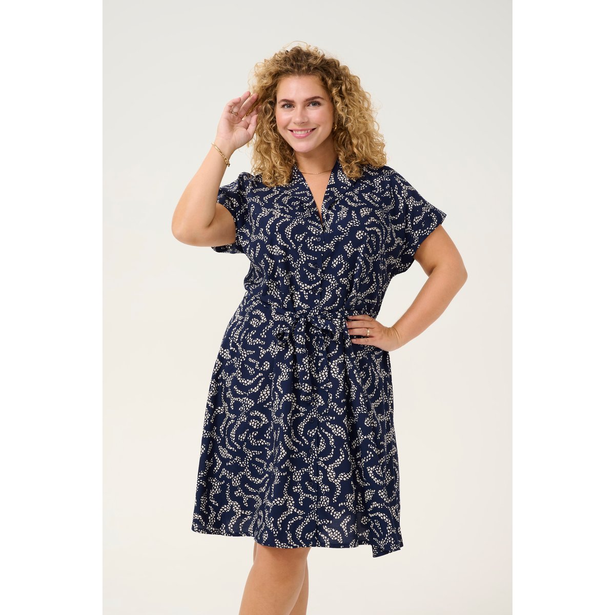 Dress bleu midnight marine lace print, KAFFE CURVE