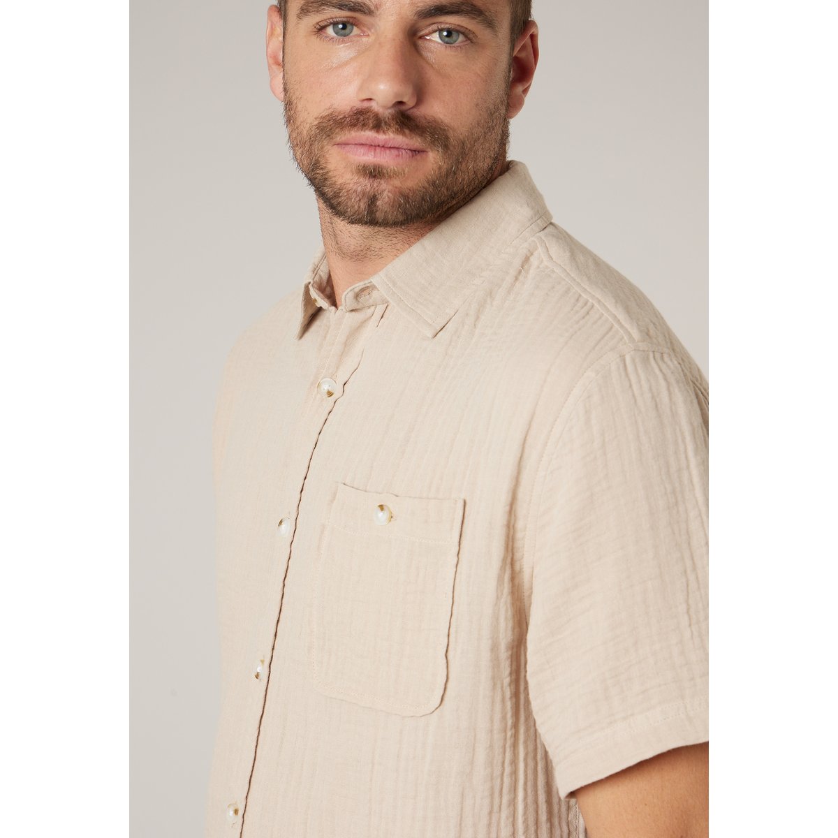 Chemise homme en gaze de coton SQUIZZ light beige, DEELUXE