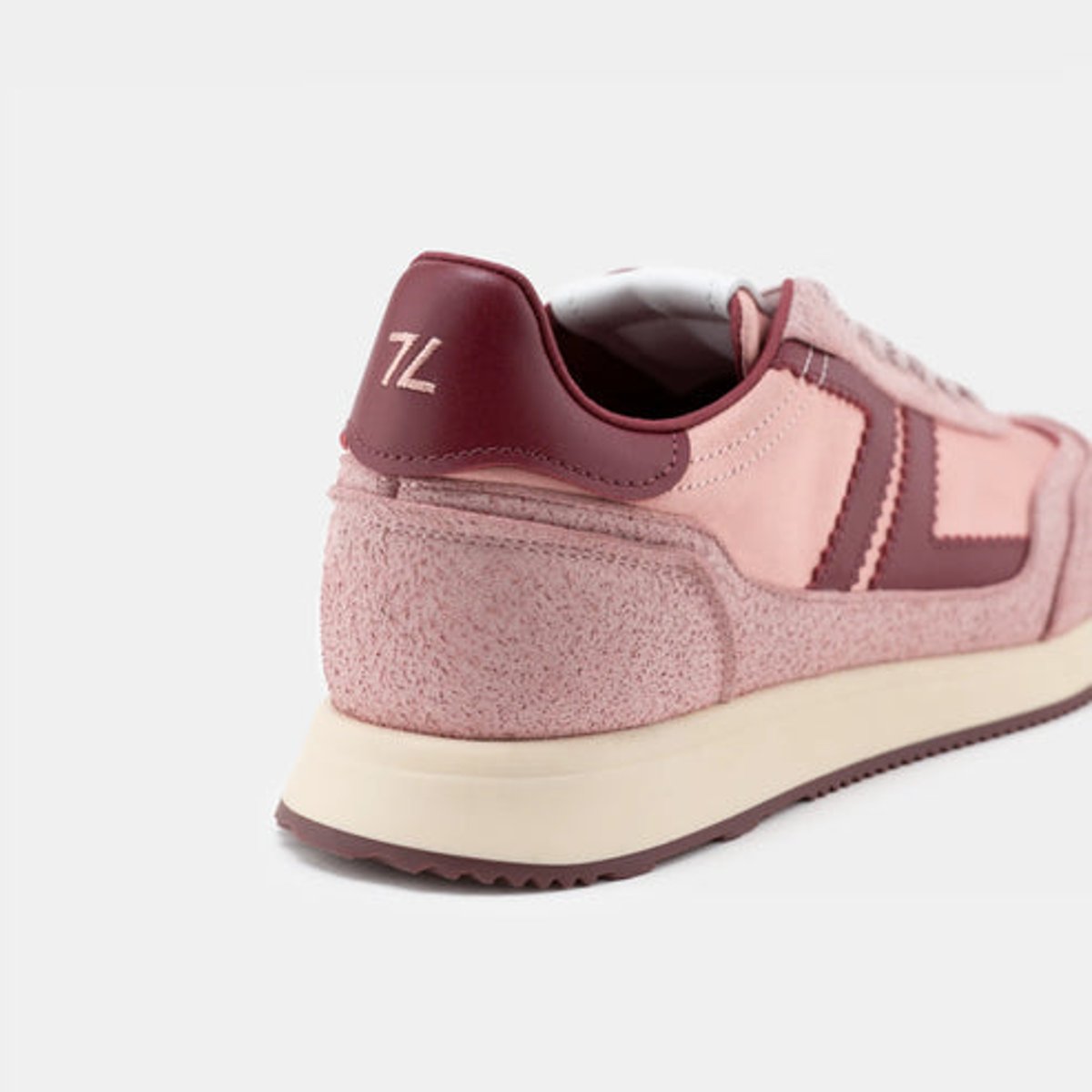 Baskets Omega rose, ZETA
