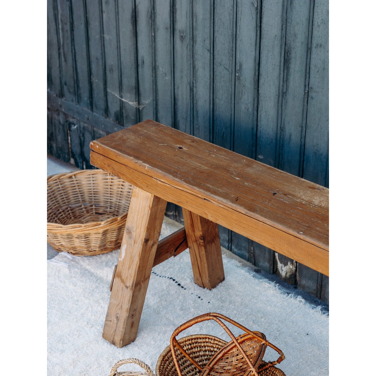 Banc brutaliste en bois Antoine N°146 - Bon état bois, DEBONGOUT