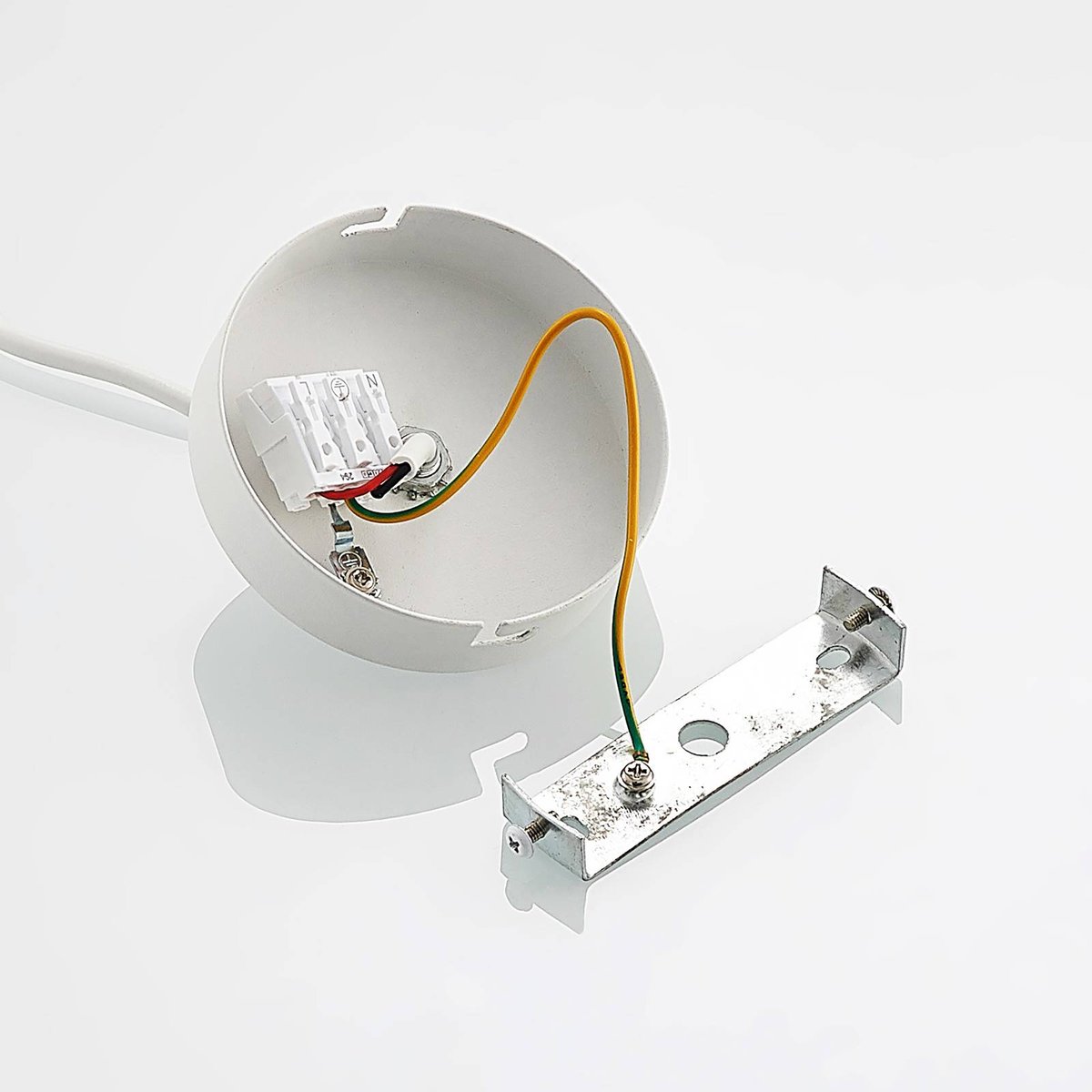 Suspension en métal moderne, Neliyah blanc sable, PRIOS