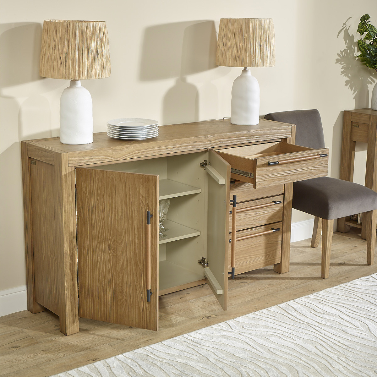 Buffet salon moderne en bois massif, 4 tiroirs, 2 portes MEGÈVE marron, ROBIN DES BOIS