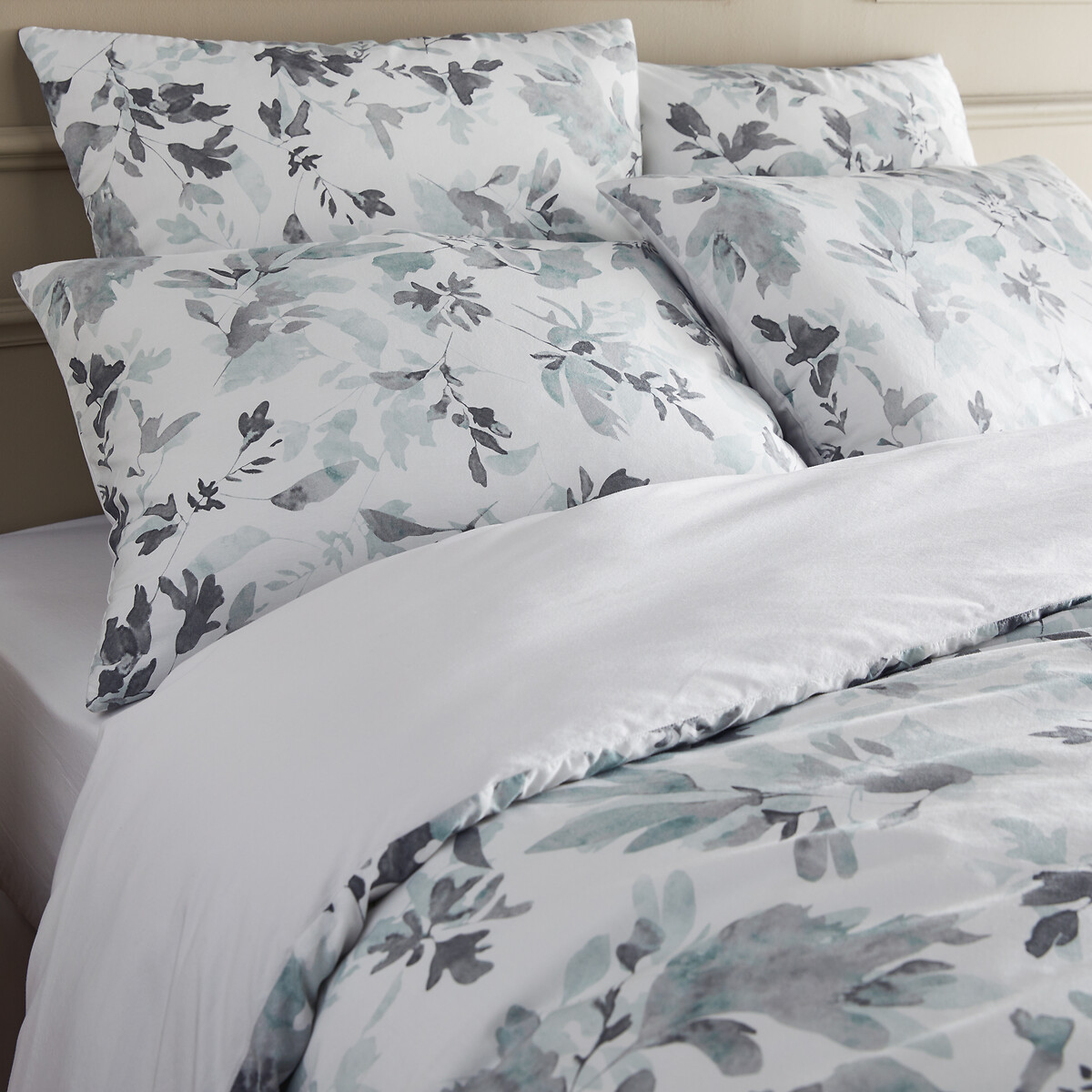 Celadona Cotton Percale & Lyocell Duvet Cover white/pale green/blue, AM.PM