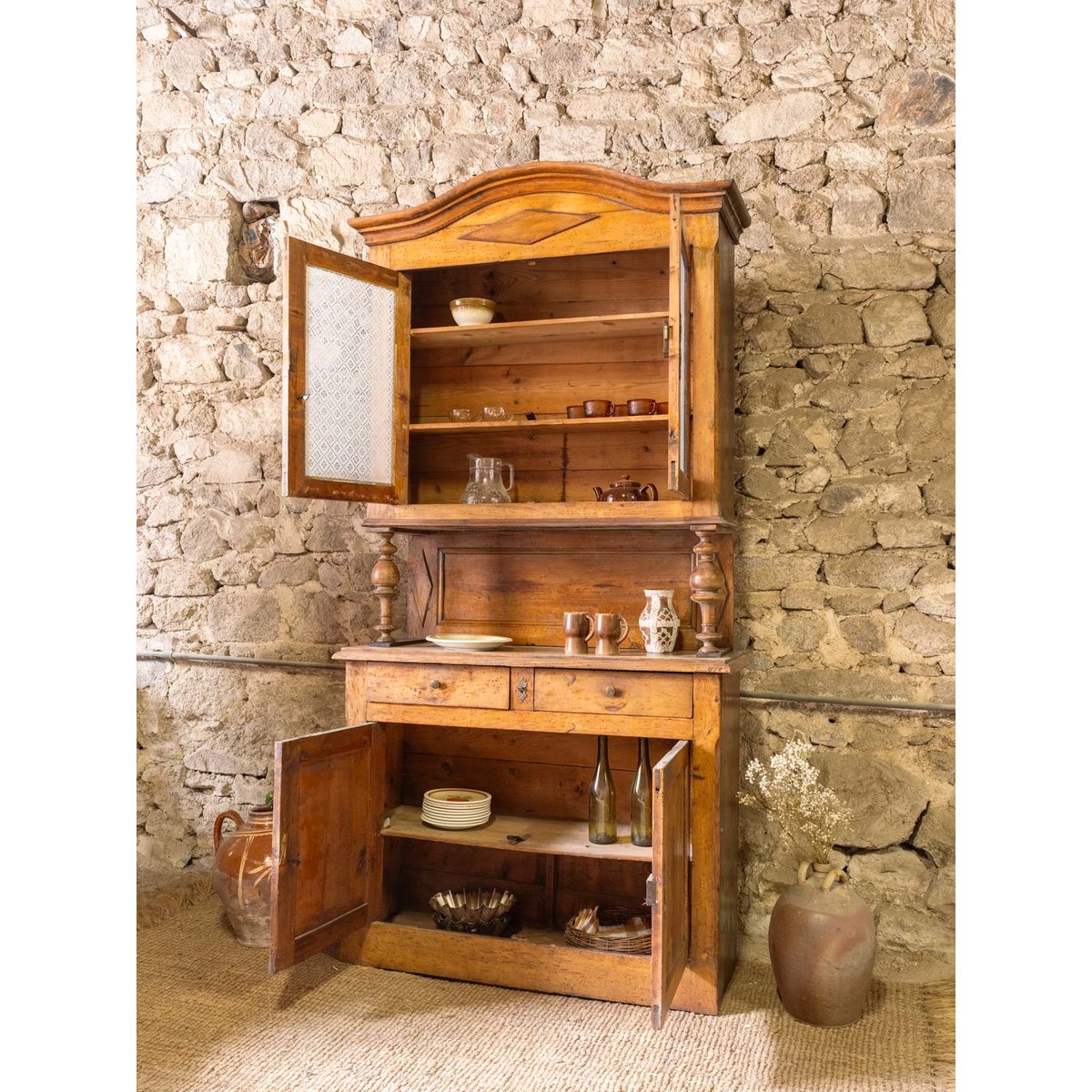 Buffet à deux corps en bois Gilbert N°1860 - Bon état bois foncé, DEBONGOUT