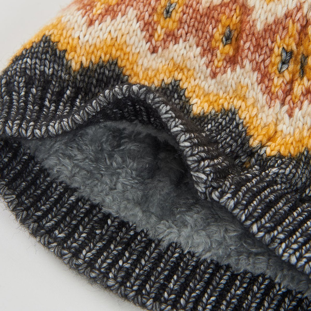 Bonnet avec bordures et pompon gris, BOBOLI