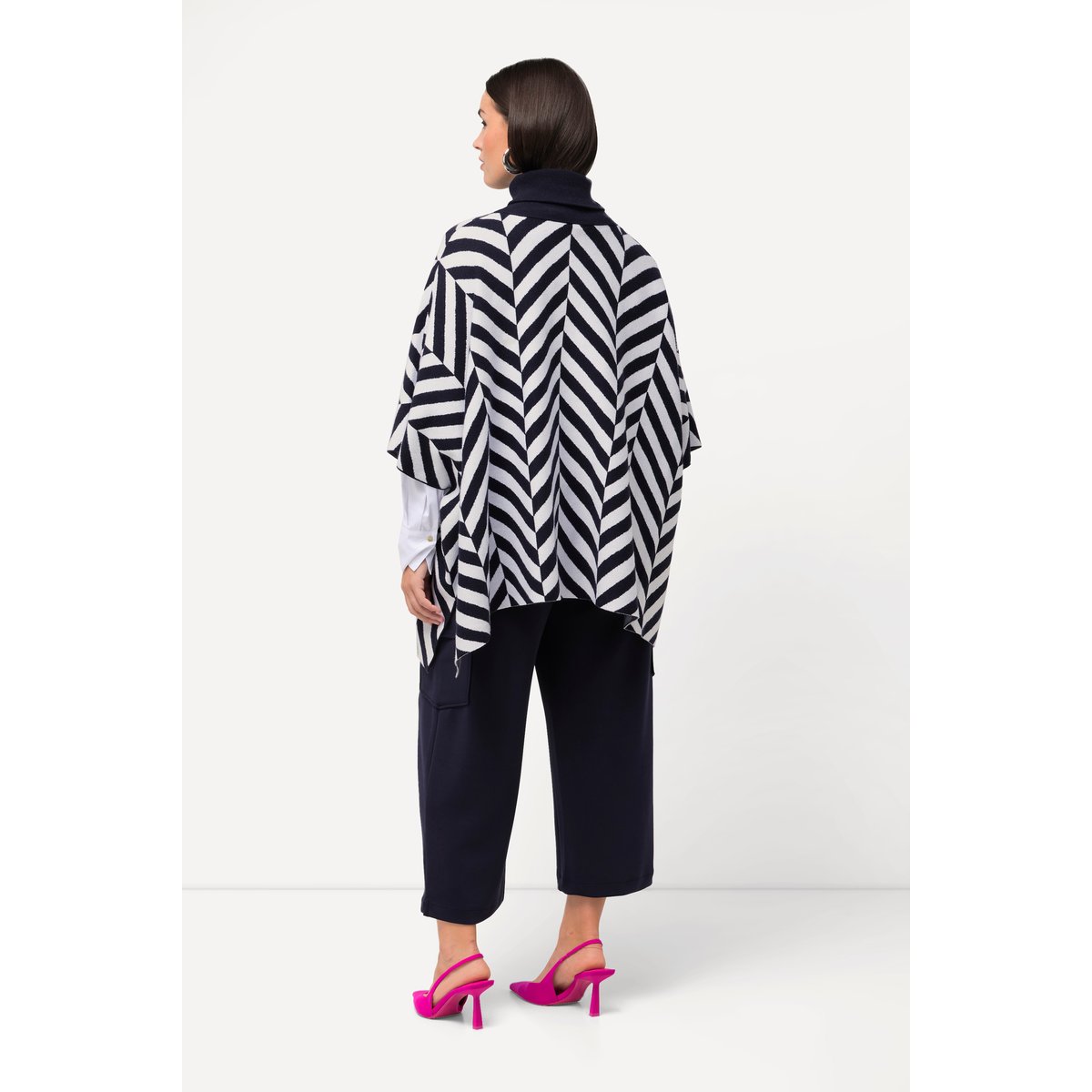 Cape en maille marine, ULLA POPKEN