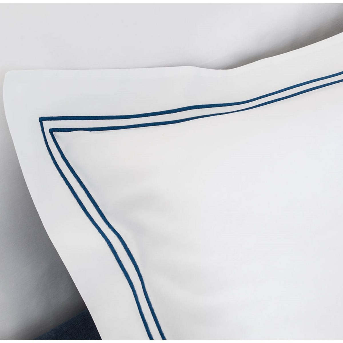 Taies d'oreiller satin de coton ELEGANCE lot de 2 bleu, MPC MAISON
