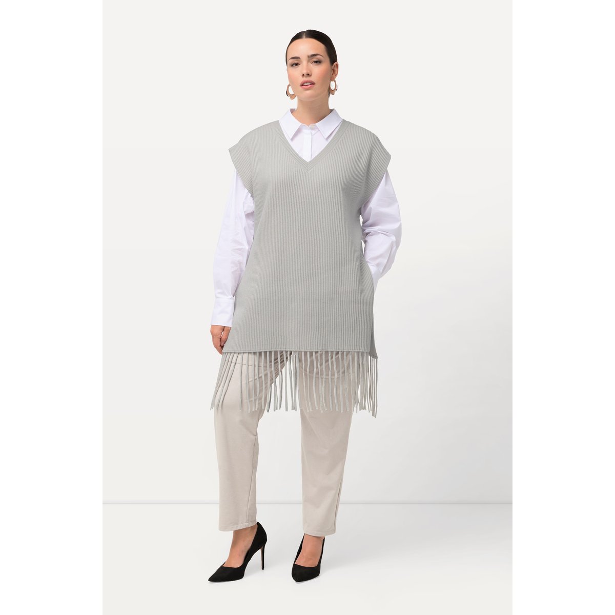Pull sans manches oversized. Col en V et mélange d’argent, ULLA POPKEN
