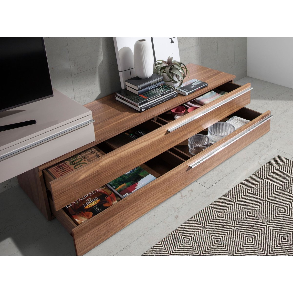Meuble TV en bois beige, noyer et acier chromé beige | noyer | acier chromé, ANGEL CERDA
