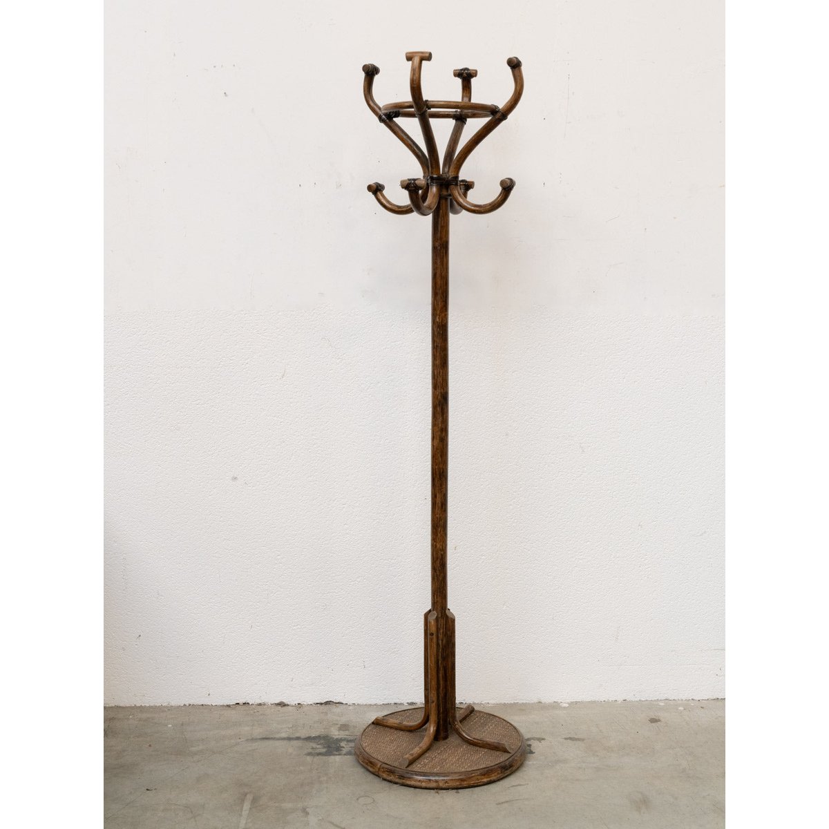 Porte-manteau en bois et cuir Max N°506 - Bon état bois foncé, DEBONGOUT