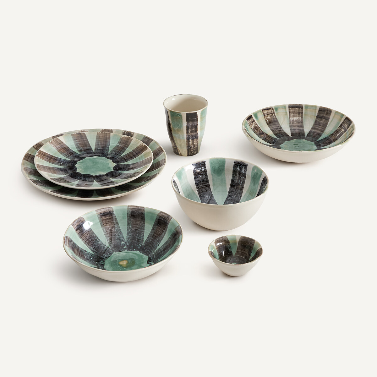 Lot de 4 assiettes plates en grès rayé, VIANA vert de gris/noir, AM.PM