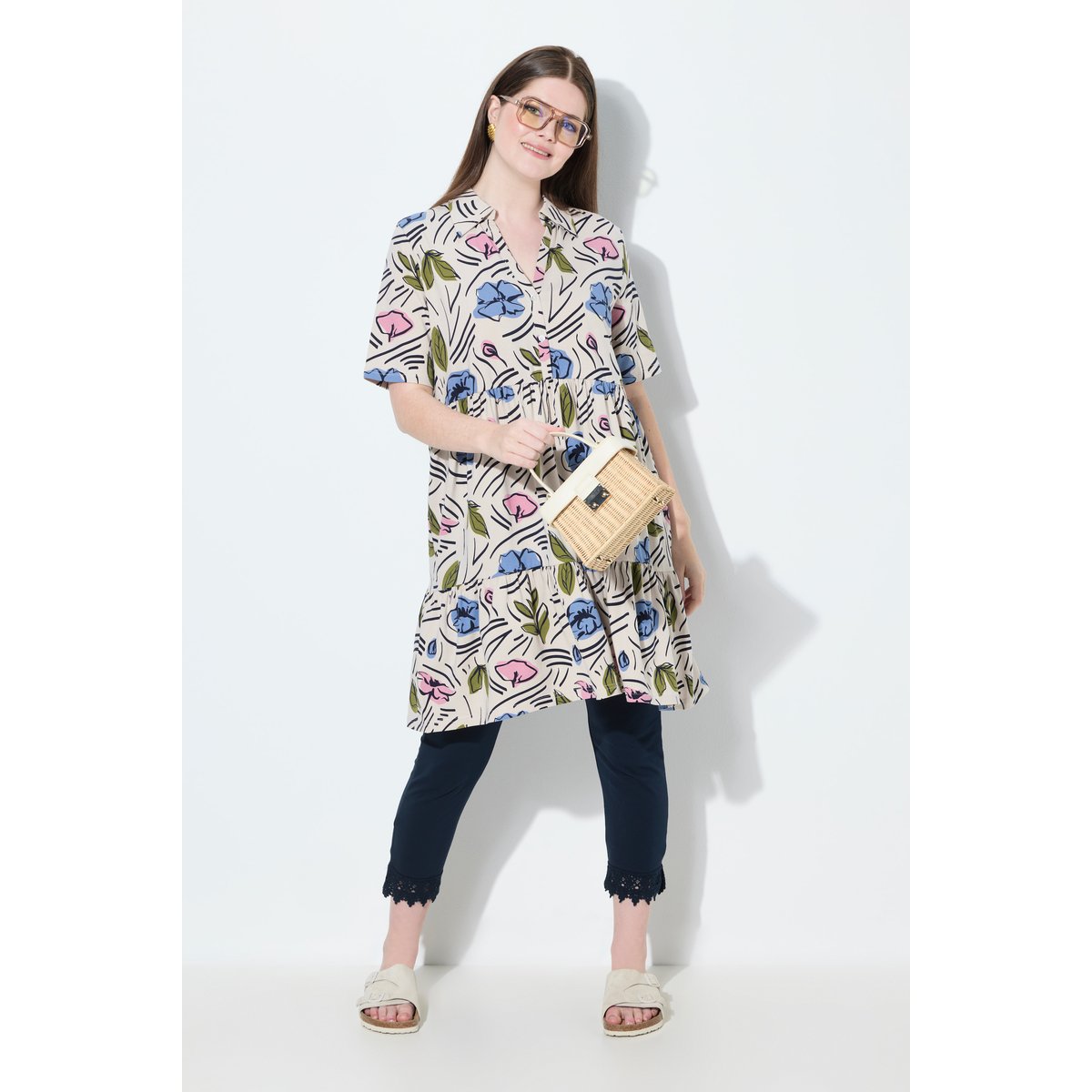 Blouse longue dans un imprimé à fleurs crème, ULLA POPKEN