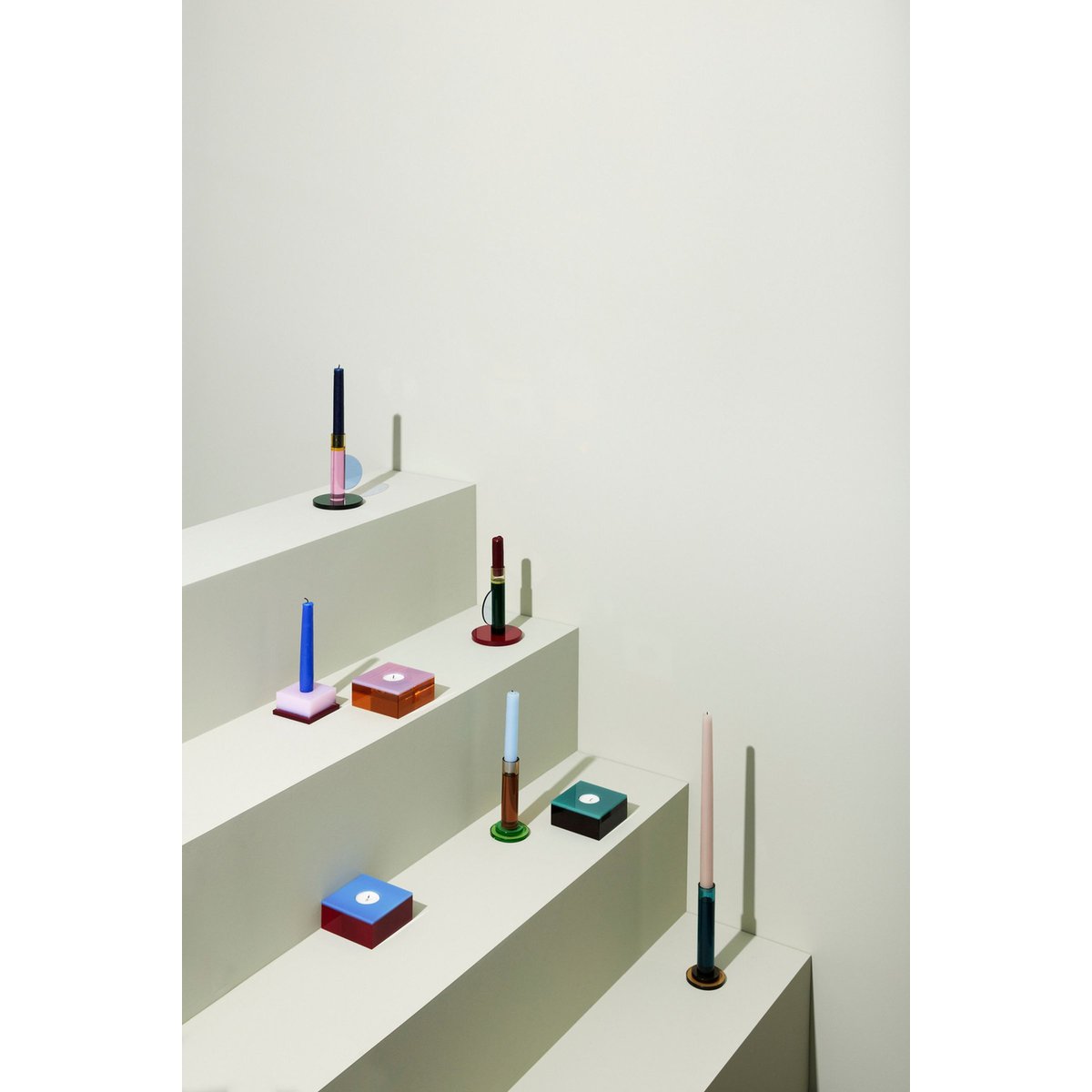 Porte-bougie en cristal FLUX bleu/rouge, HUBSCH