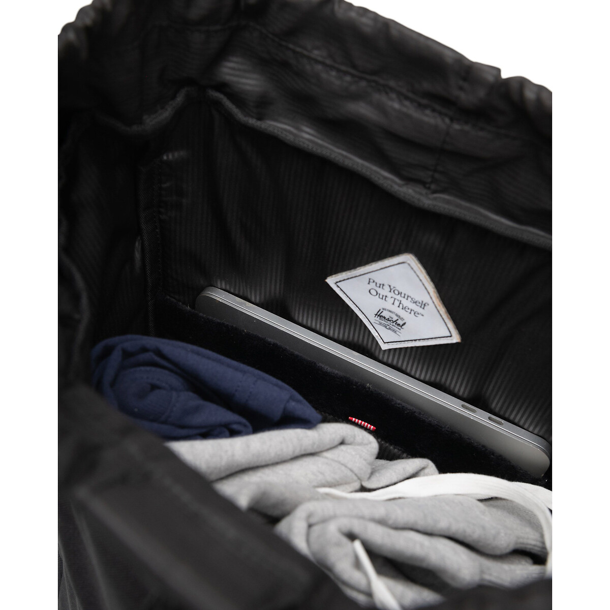 Retreat Backpack black, HERSCHEL