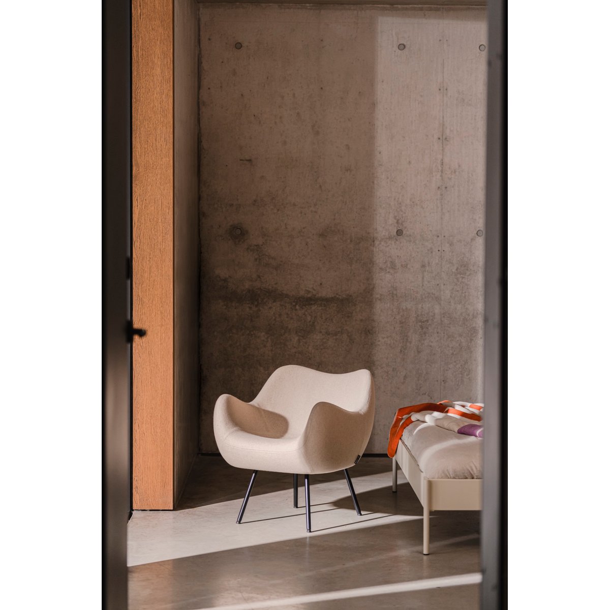 Fauteuil rétro en laine RM58 laine beige clair, NOO.MA