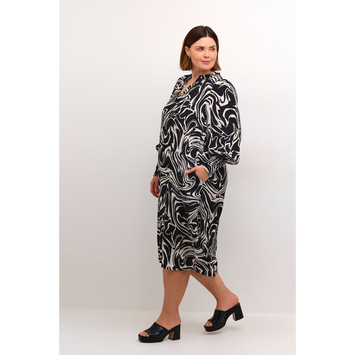 Dress noir/blanc graphique, KAFFE CURVE