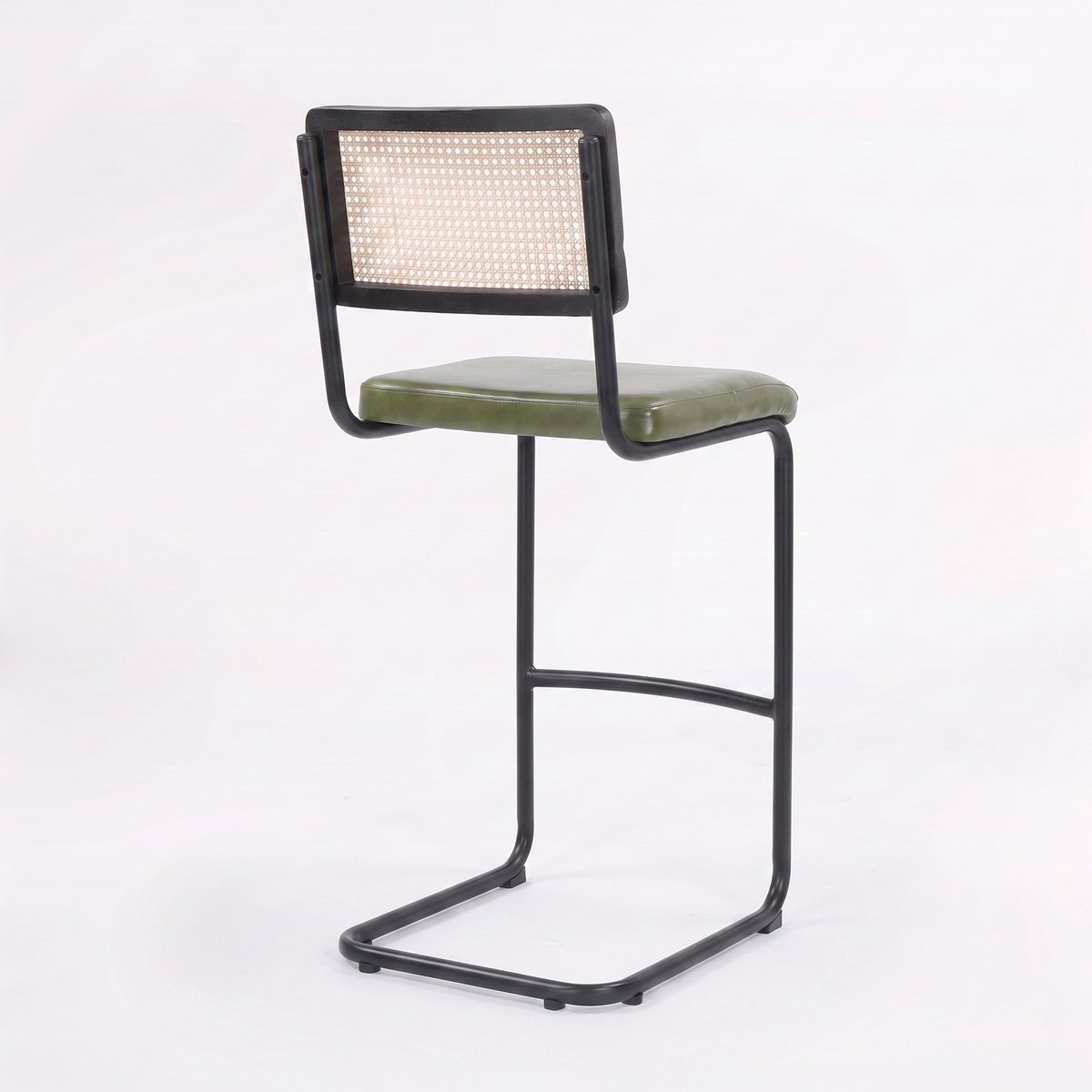 Lot de 2 chaises de bar 76 cm en cannage et cuir - LÉANDRE vert, MAISON PAVANE