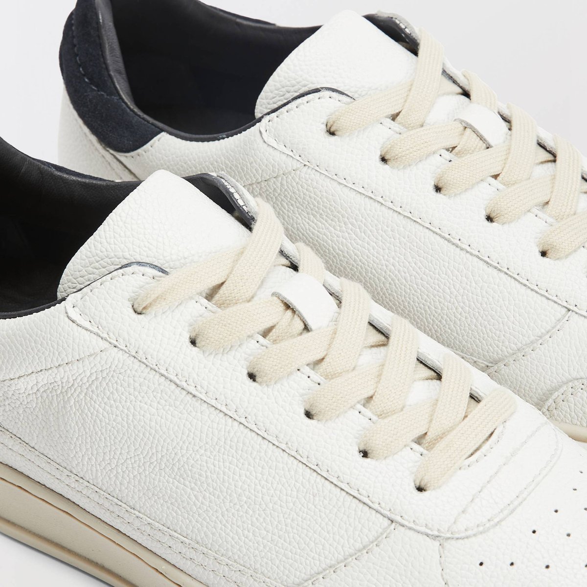 Baskets en cuir blanc, MONOPRIX