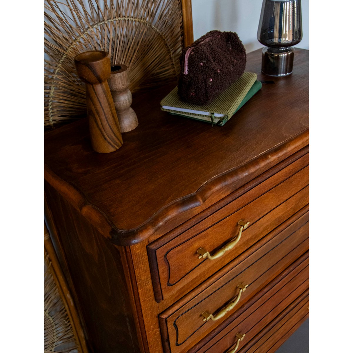 Commode en bois foncé Garance N°585 - Bon état bois foncé, DEBONGOUT