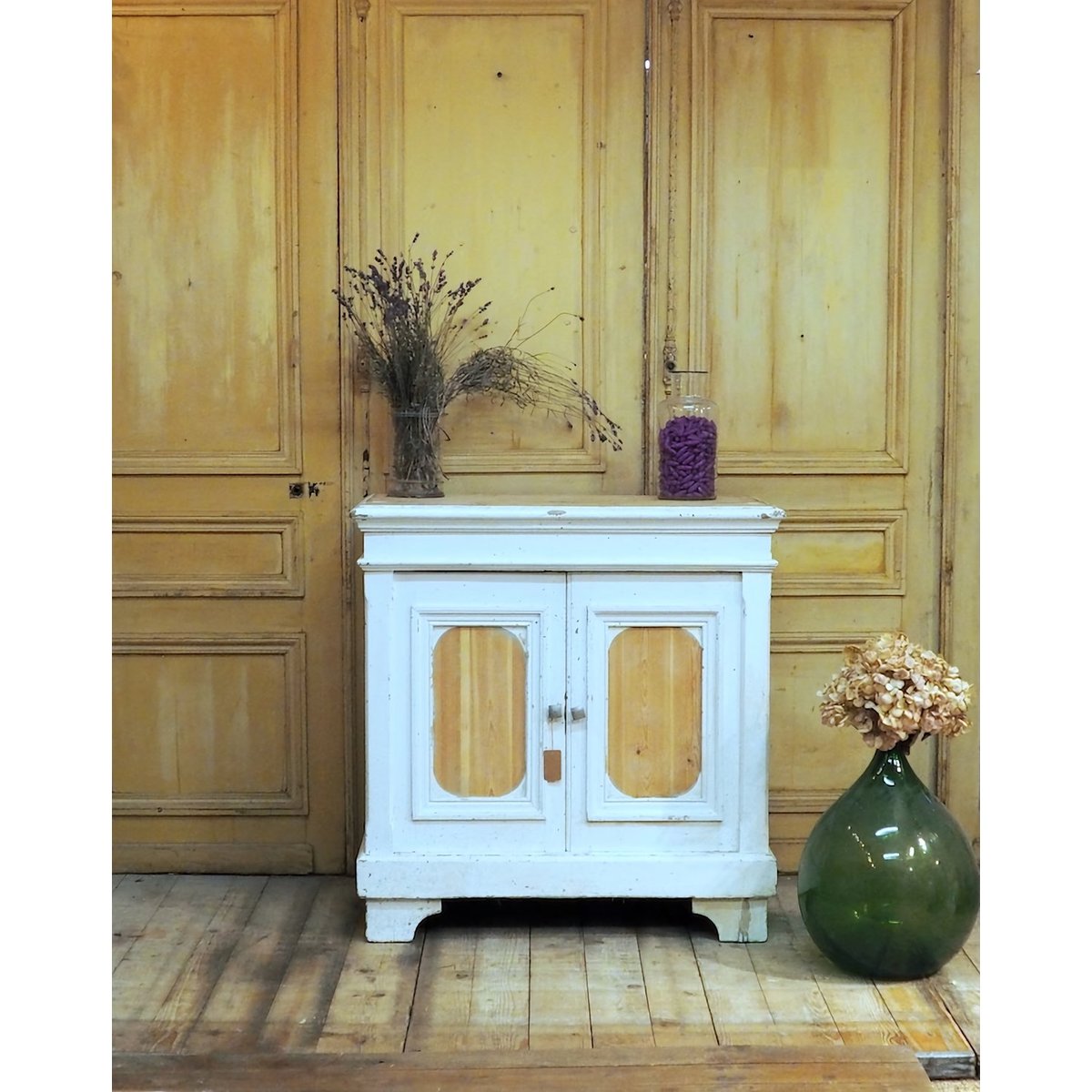 Buffet blanc en pin Gilbert N°655 - Bon état blanc, DEBONGOUT