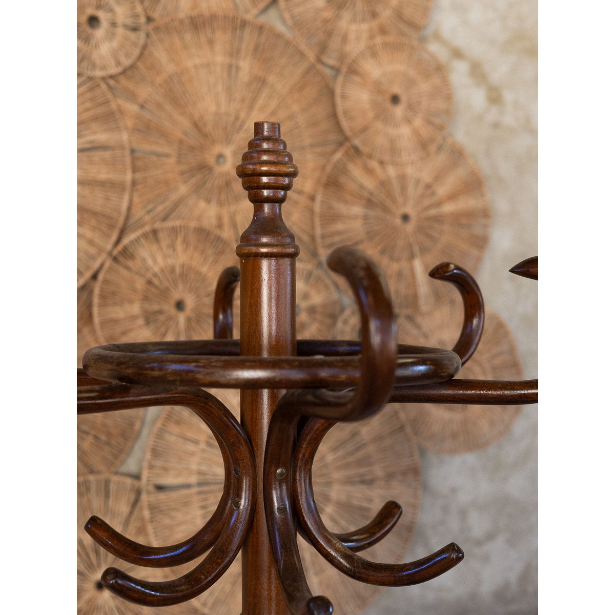 Porte-manteau perroquet Max N°461 - Bon état bois foncé, DEBONGOUT