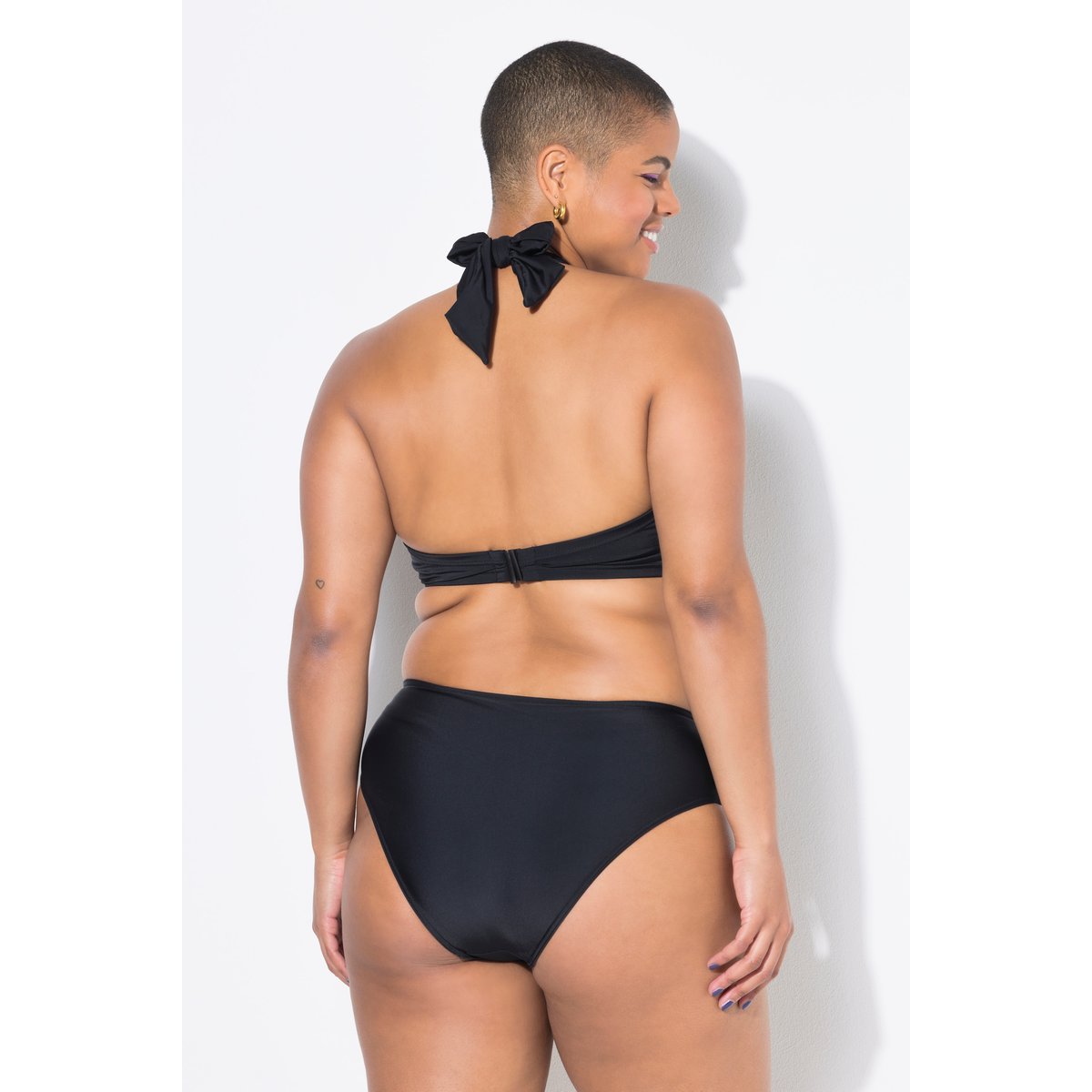 Haut de bikini noir, STUDIO UNTOLD