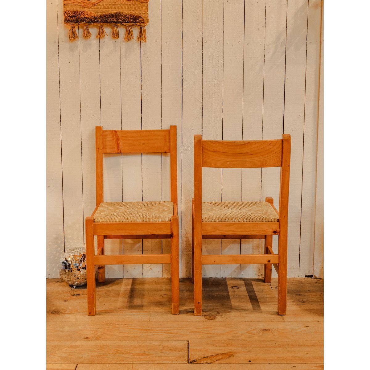 Lot de 4 chaises en bois Claude N°801 - Bon état bois, DEBONGOUT