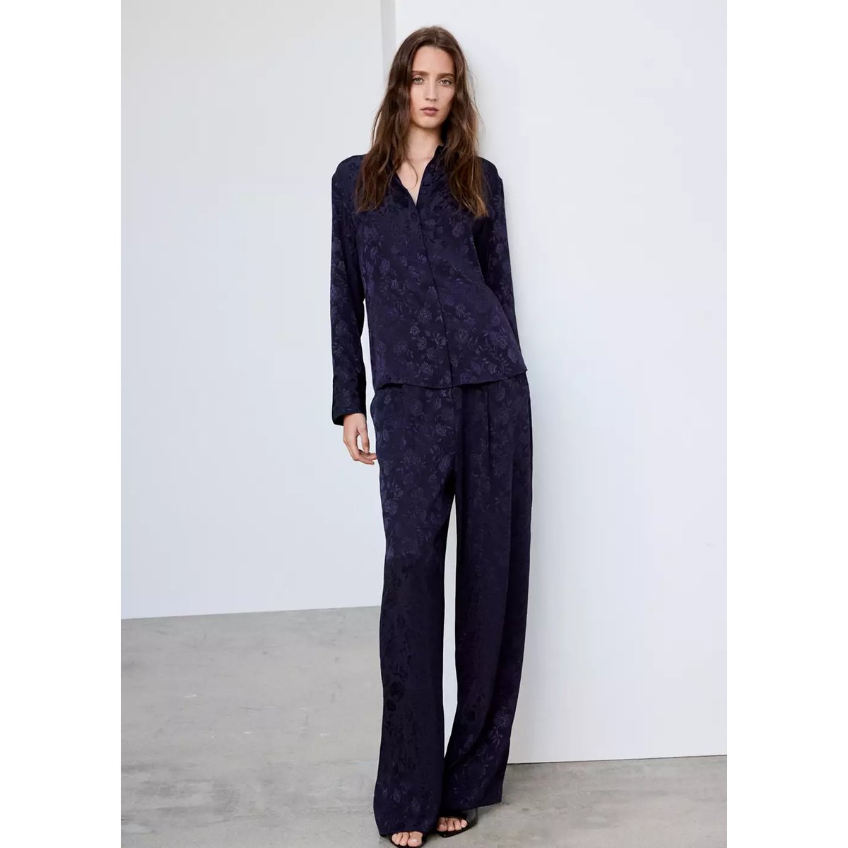 Pantalon jacquard fleuri bleu, MANGO