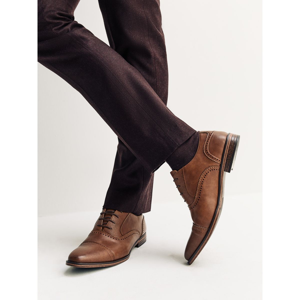 Chaussures oxford à bout rapporté marron, NEXT