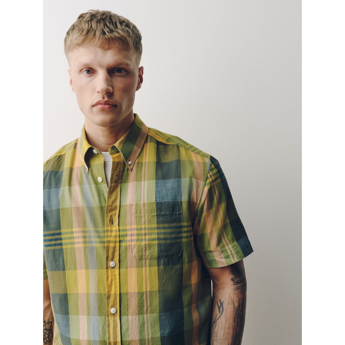 Chemise à manches courtes et carreaux madras jaune, NEXT