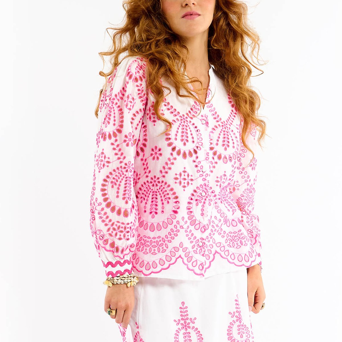 Blouse avec broderies col V CAMINO blanc, WILD