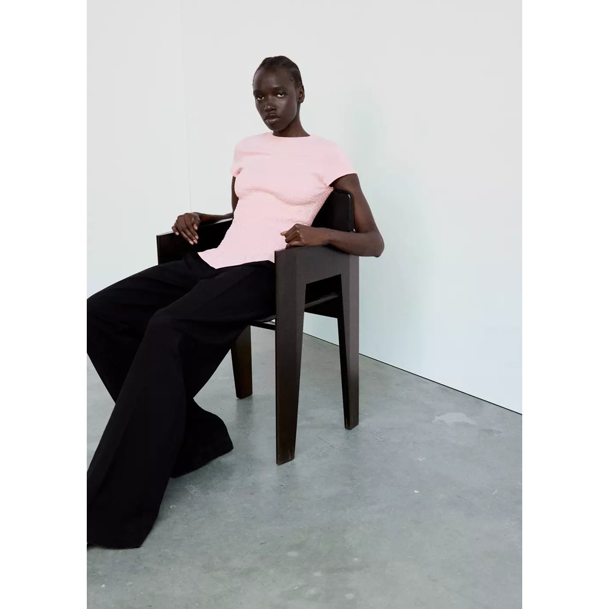 Pull en maille nid d’abeille à volant rose clair, MANGO