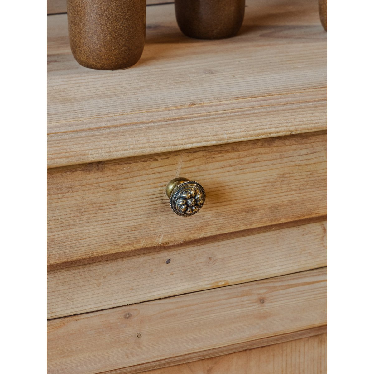 Buffet à deux corps en bois Gilbert N°1559 - Bon état bois clair, DEBONGOUT