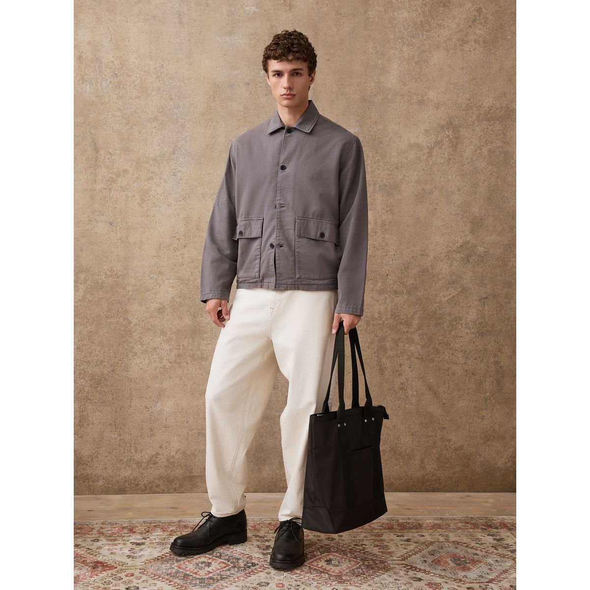 Surchemise coupe boxy en twill gris anthracite, NEXT