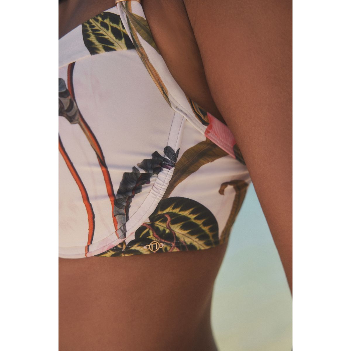 Haut de bikini remodelant à armatures crème à fleurs, NEXT