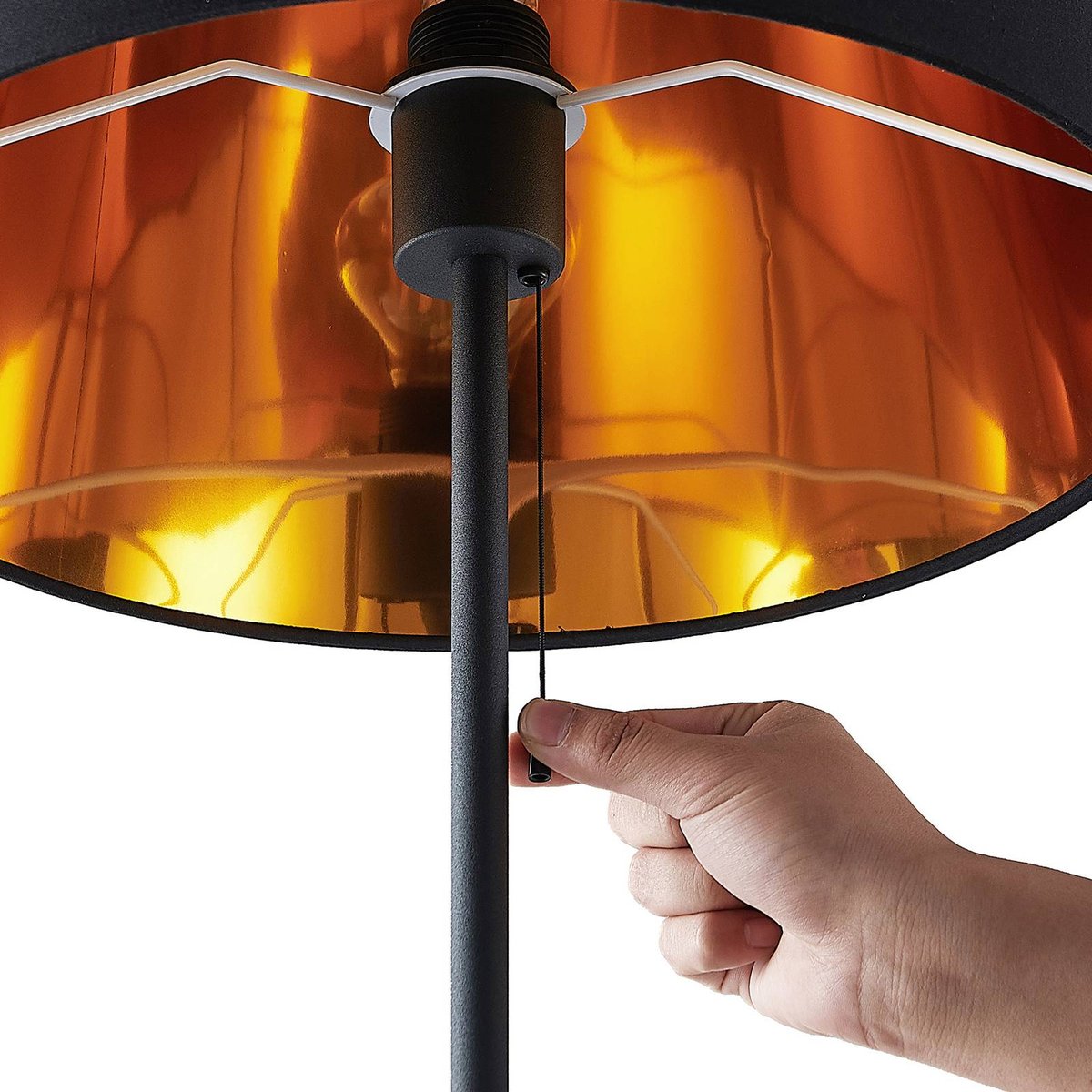 Lampadaire en métal moderne, Efalia noir, or, LINDBY