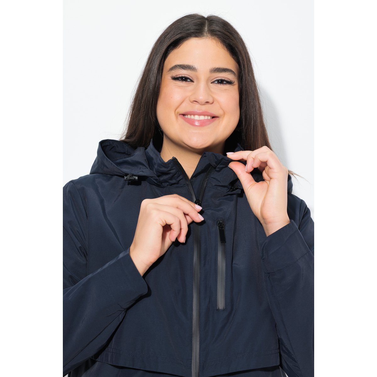 Parka à capuche. Fentes latérales zippées. marine, ULLA POPKEN