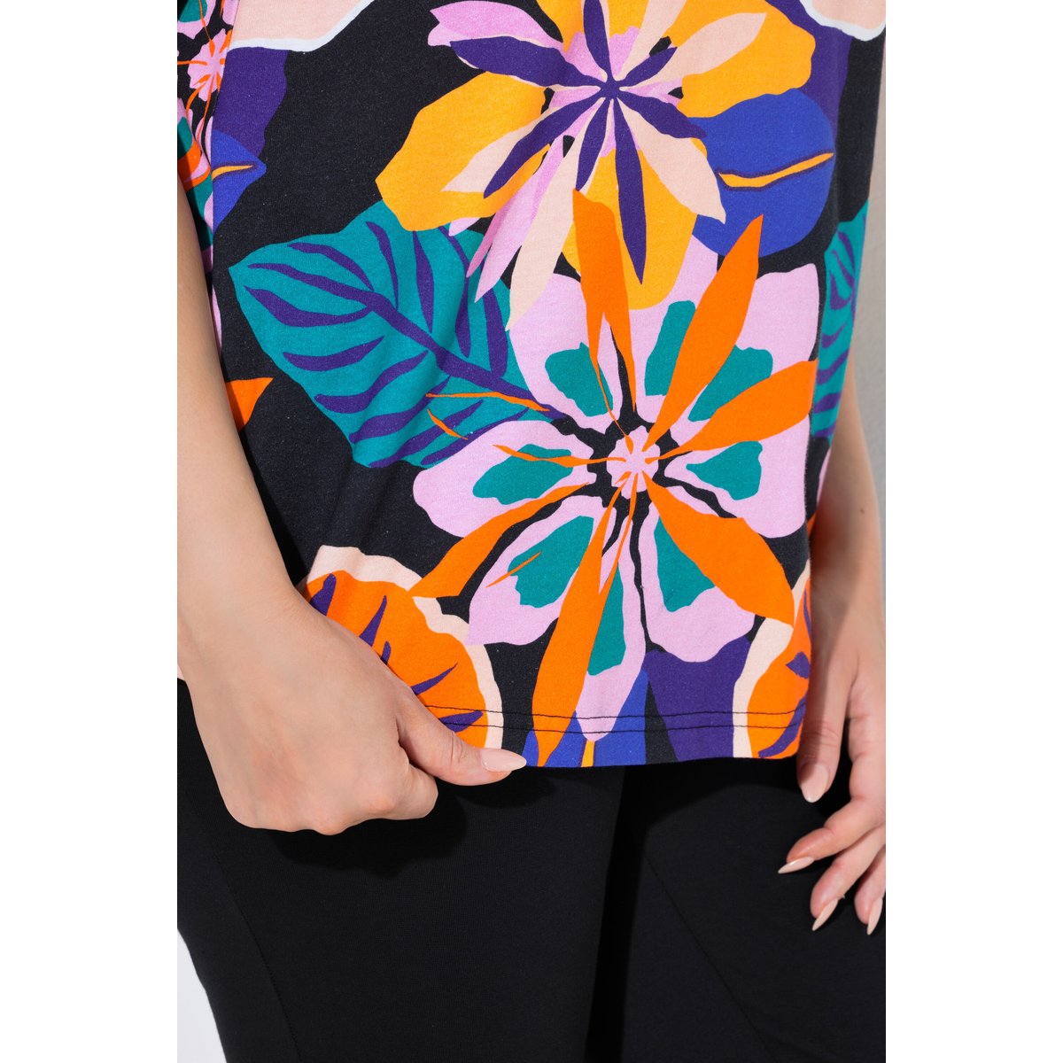 T-shirt à fleurs noir, ULLA POPKEN