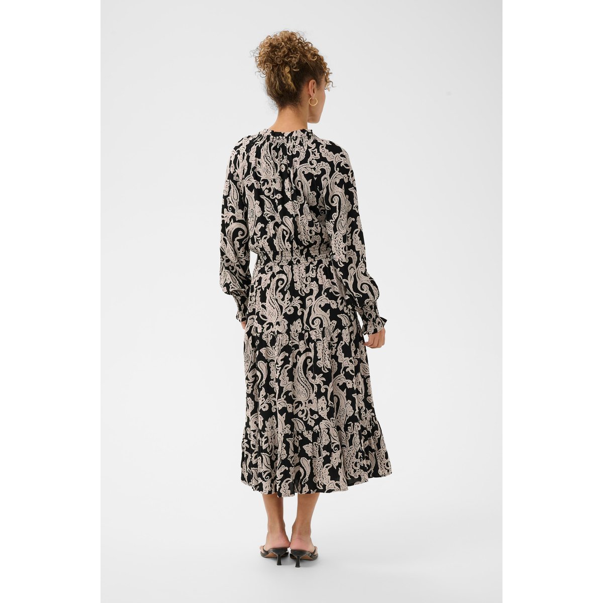 Robe noir pitch black paisley, CREAM