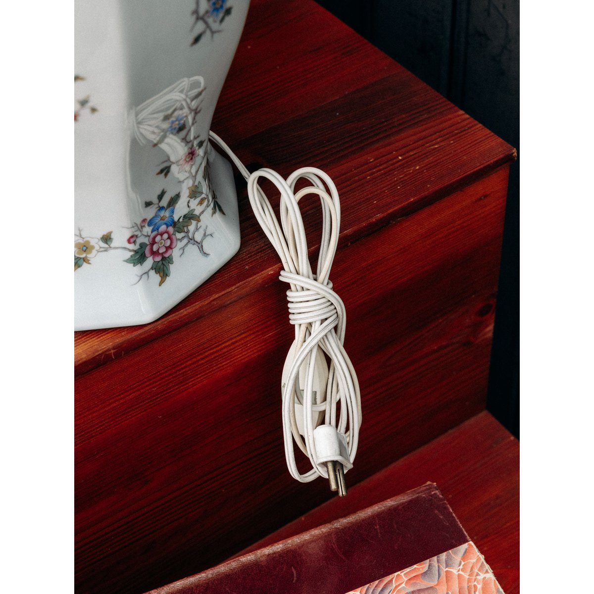Lampe en céramique à franges Suzanne N°573 - Bon état beige, DEBONGOUT