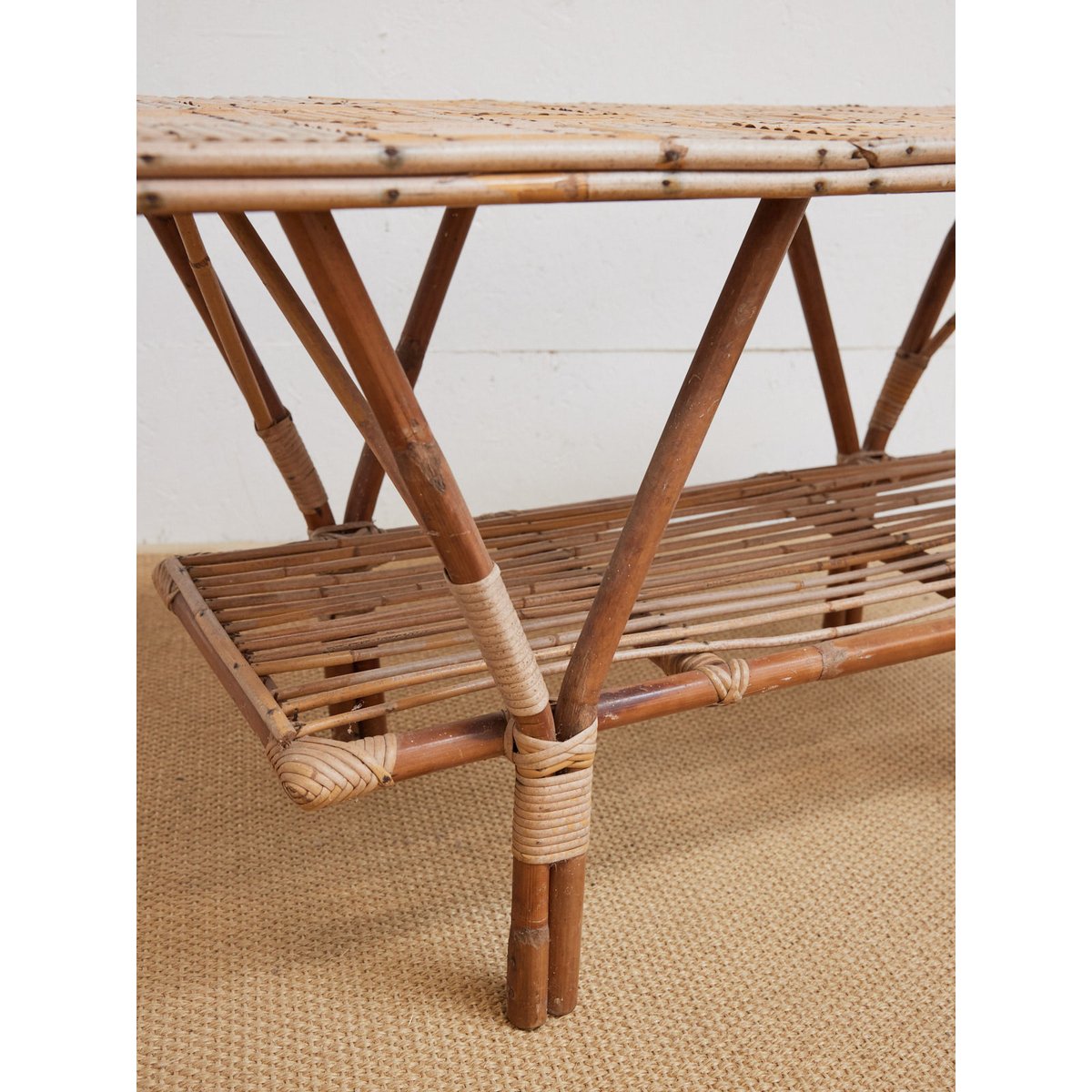 Table basse en rotin Léonie N°1106 - Bon état bois clair, DEBONGOUT