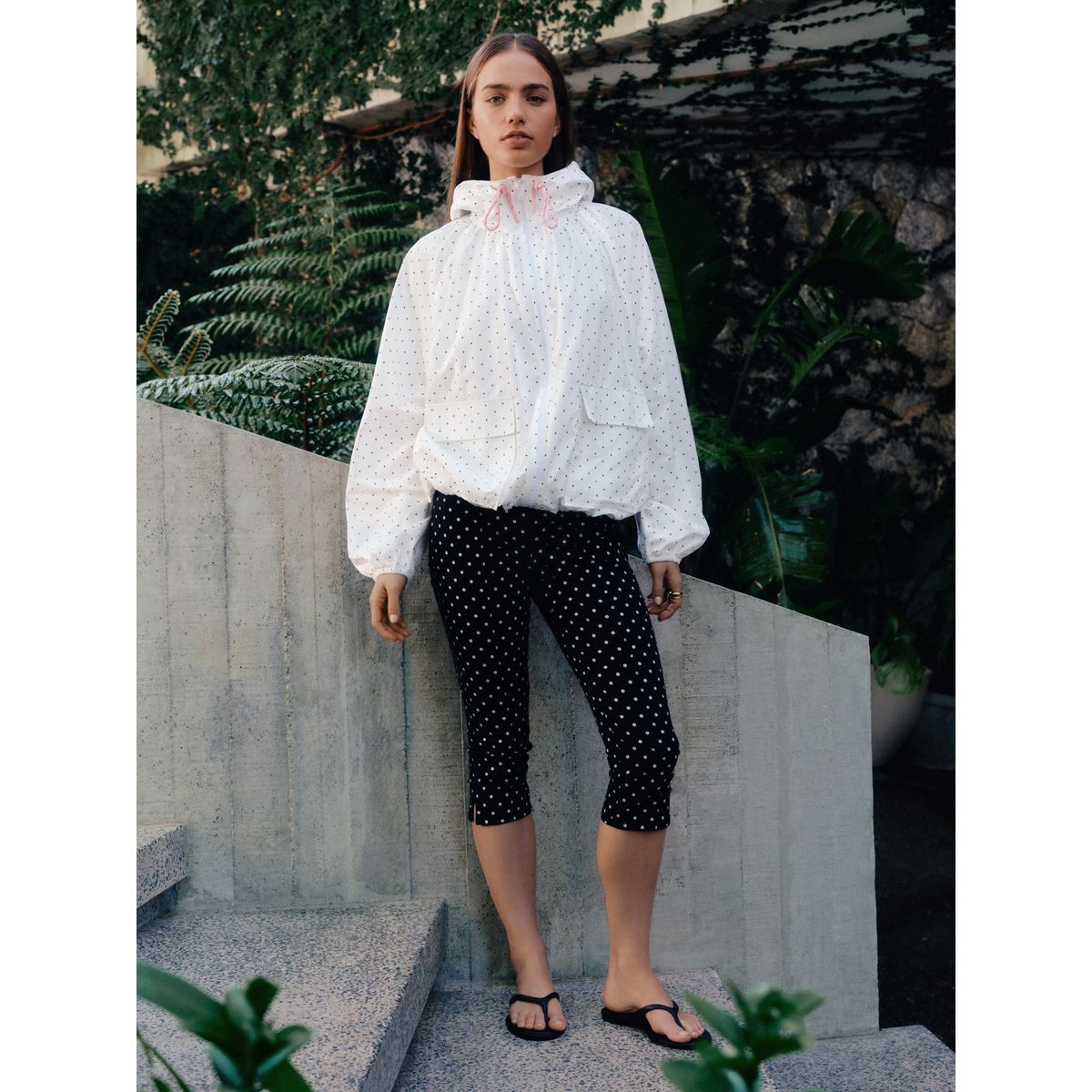 Jean capri raccourci denim à pois noirs, NEXT