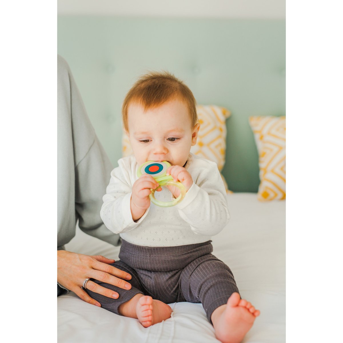 Jouet bébé anneau de dentition réfrigérant étape 2 +4m multicolore, SUAVINEX