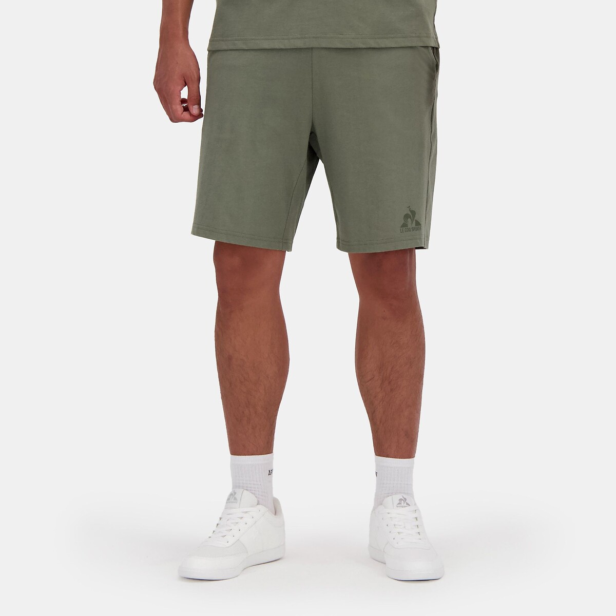 Short de sport logo ton sur ton olive, LE COQ SPORTIF