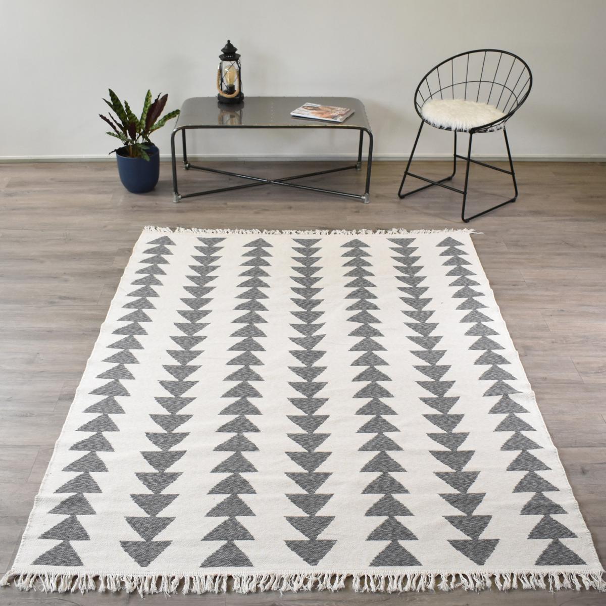 Tapis kilim reversible en coton motif scandinave BE écru, gris, UN AMOUR DE TAPIS